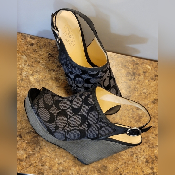 Coach Shoes - Coach Janet Signature C Pattern Black Wedge Sandals A8186 Size 7.5 Women's